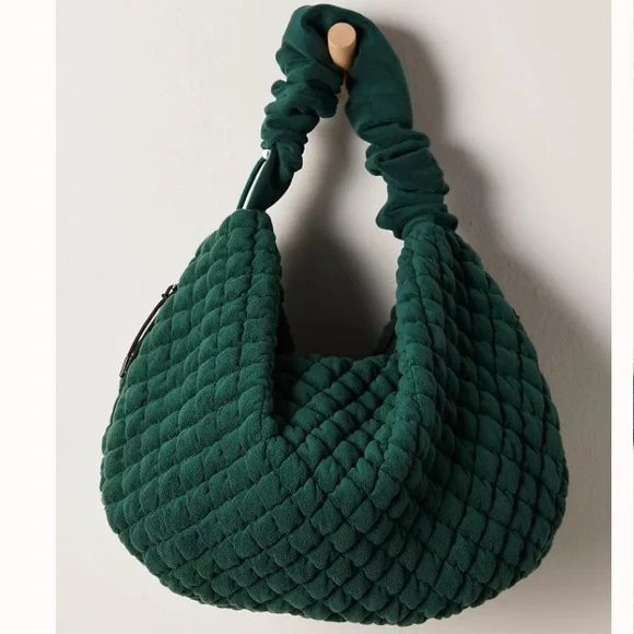 NWT Free People Pucker Up Fleece Carryall - Picture 2 of 8